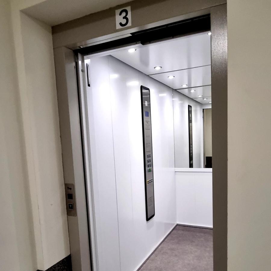 Apple Apartments - Wroblewskiego Prywatne Miejsce Parkingowe Łódź Eksteriør bilde
