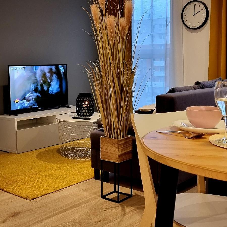 Apple Apartments - Wroblewskiego Prywatne Miejsce Parkingowe Łódź Eksteriør bilde
